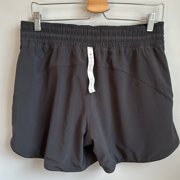 Lululemon Choose a Side Reversible Super-High Rise Short 4" SZ 8 - Picture 7 of 8
